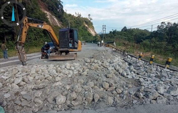Perbaikan Jalan Lintas Riau-Sumbar Ditargetkan Selesai Minggu Ini