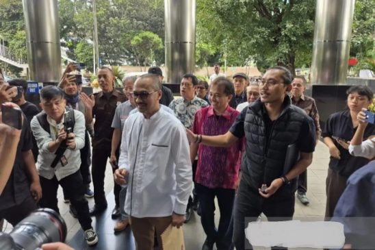 Pagar Laut Diduga Terdapat Korupsi, Abraham Samad Laporkan ke KPK