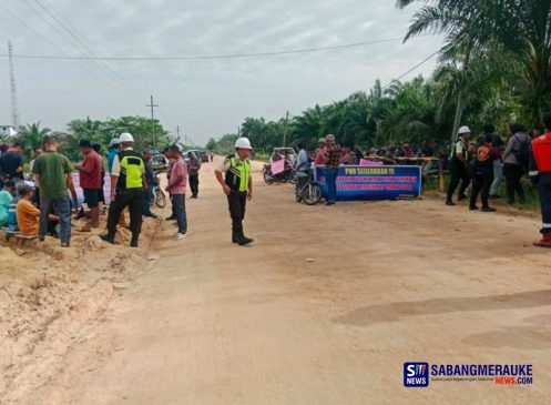 Warga Rohil Demo PT PHR, Tagih Janji Perbaikan Jalan Rusak