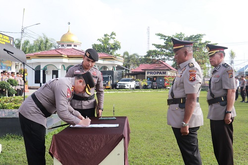 Kapolres Pimpin Sertijab Kabag Ops Polres Pelalawan