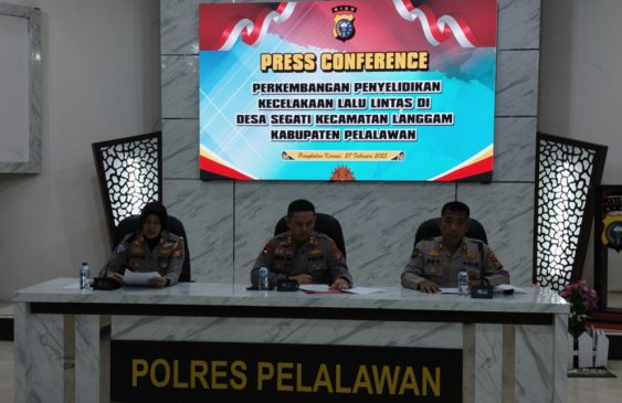 Polres Pelalawan Tetapkan Sopir Truk Tersangka Kecelakaan Tunggal di Desa Segati