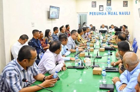 Pengurus dan anggota PD Perpamsi Sumut Kunker Ke Tapteng, Pj Bupati Tapteng PAD Perumda Mual Nauli Meningkat
