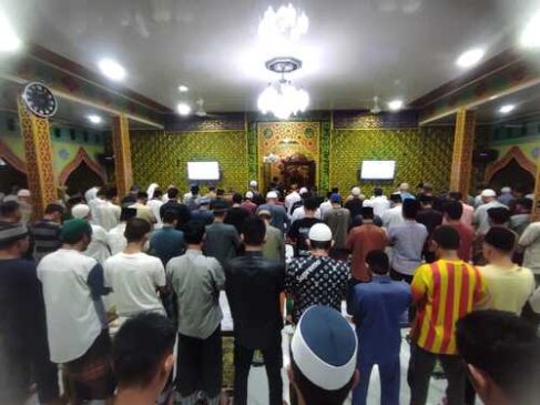 Tarawih Perdana di Lapas Pekanbaru, Warga Binaan Khusyuk Ibadah