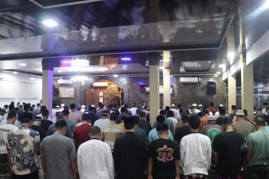 Warga Binaan Lapas Pasir Pangarayan Melaksanakan Sholat Tarawih Berjamaah