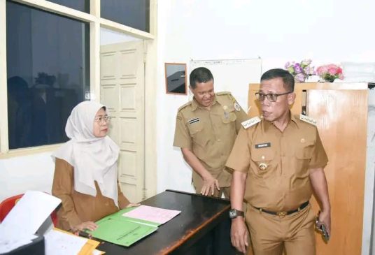 Bupati dan Wakil Bupati Tapanuli Tengah Lakukan Inspeksi Mendadak