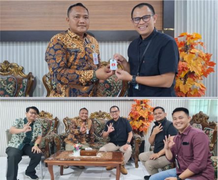 BRI Pasir Pangarayan Serahkan ID Card Brizzi ke Pegawai Lapas