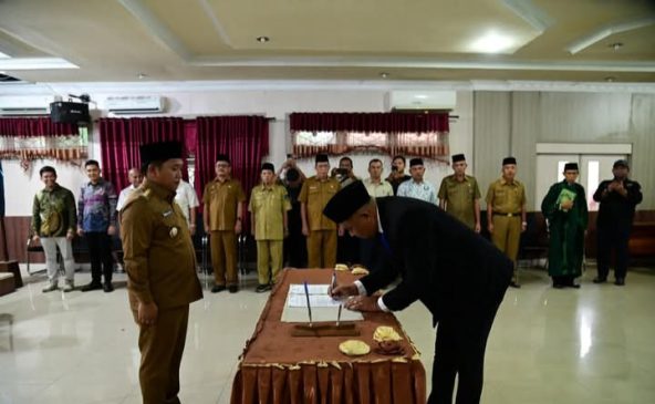 Walikota Sibolga Lantik 2 Direktur Perusahaan Daerah