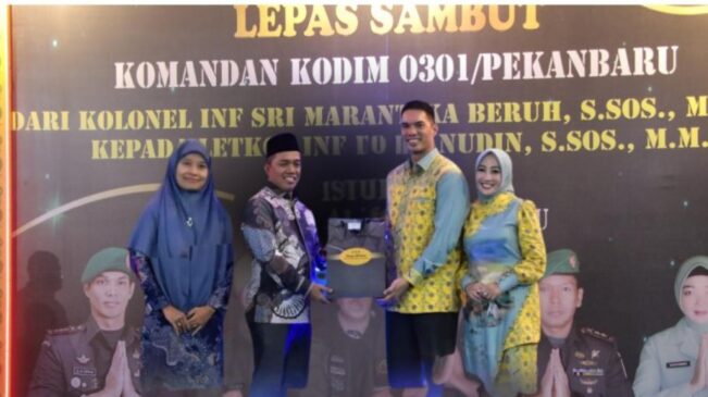 Ketua DPRD Kota Pekanbaru Hadiri Acara Lepas Sambut Dandim 0301/Pekanbaru