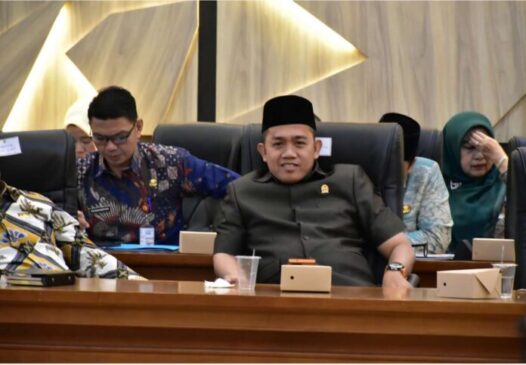 Ketua DPRD Kota Pekanbaru Hadiri Rapat Penyesuaian dan Efisiensi APBD