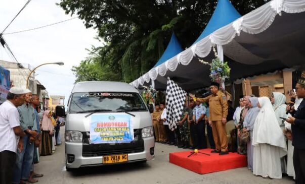 Pemko Sibolga Lepas Keberangkatan 54 Calon Jemaah Haji