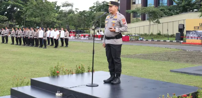 Polda Riau Berikan Penghargaan kepada Personel Berprestasi dan Luncurkan Tim “Raga Plus”