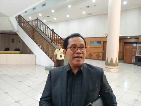 Gubernur Riau Dinilai Cenderung Lakukan Upaya intensif dan Ekstrim