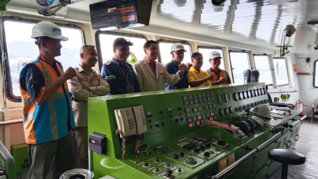 Kapal Penyebrangan Motor KMP JATRA II Tiba di Pelabuhan Pelindo Sibolga Melayani Rute Sibolga – Gunung Sitoli