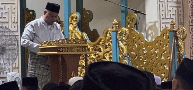 Bupati dan Wakil Bupati Siak Salat Idul Adha di Dua Lokasi Berbeda