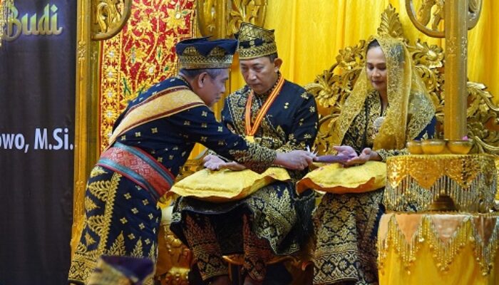 Terima “Ingatan Budi” dari LAM Riau, Kapolri Listyo Sigit: Ini Pengingat Tanggung Jawab Moral Polri