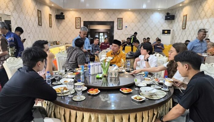 Bupati Herman Jamu Tim Bappenas dan Investor, Dorong Hilirisasi Kelapa di Inhil