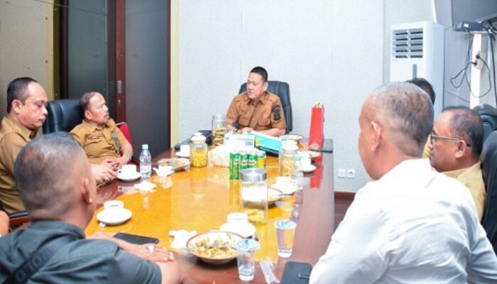 Klarifikasi Resmi Pemkab Kampar: Sekda Hambali Tegaskan Tak Atur Proyek Perkim, Demi Transparansi