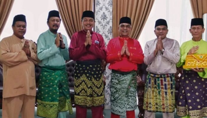 Ketua DPRD Riau Diundang Hadiri Penabalan Gelar Adat untuk Gubernur Terpilih