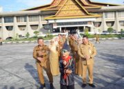 Momen Langka! Gubernur Riau dan ASN Kompak Menari Bareng Dikha, Promosikan Pacu Jalur Mendunia