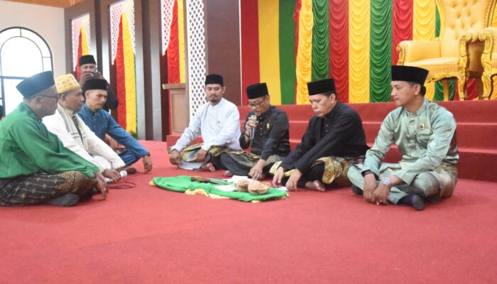 Peringati Hari Jadi ke-513 Bengkalis, LAMR Gelar Prosesi Buka Lawang Penuh Khidmat