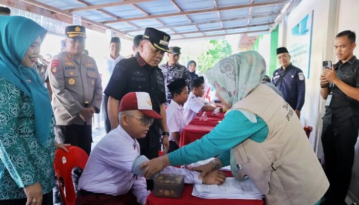 Bupati Meranti Luncurkan Pemeriksaan Kesehatan Gratis untuk Pelajar, Dorong Generasi Sehat