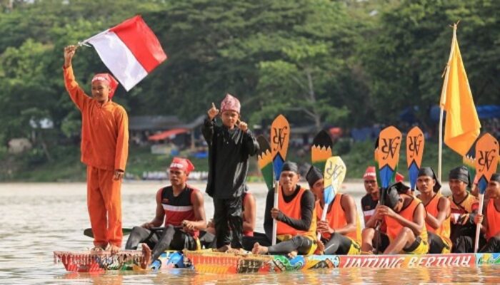 Viral “Aura Farming” Pacu Jalur: Kadispar Riau Tegaskan Warisan Budaya Asli Indonesia, Respons Klaim Malaysia