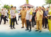 Kapolda Riau Tanam Pohon Bersama Bupati Rohul, Perkuat Sinergi Jaga Lingkungan dan Kamtibmas