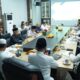 Bupati Inhil, Herman, dan jajarannya memaparkan data program prioritas kepada Gubernur Riau, Sabtu (15/3).