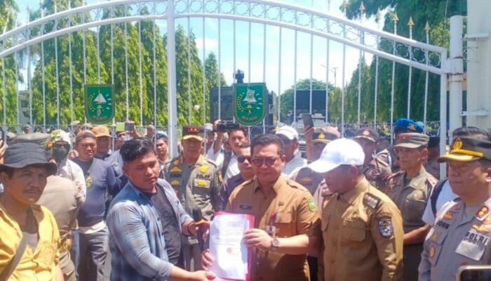 Bupati Pelalawan Zukri Misran Temui Warga Terdampak TNTN, Tegaskan Solusi Lahan Dimulai dari Pendataan Akurat