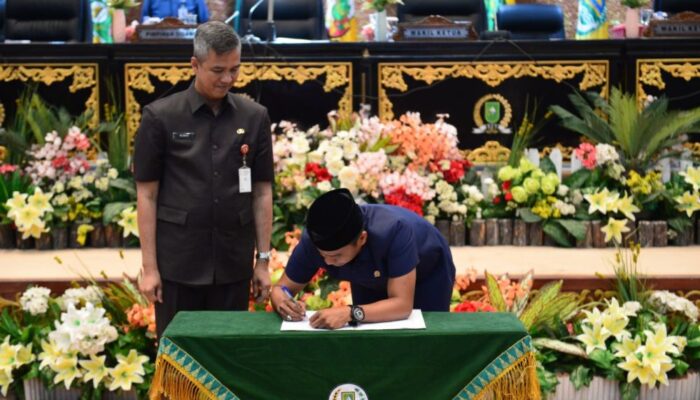 DPRD Riau Sahkan Perubahan Tata Tertib, Perkuat Fungsi Legislasi dan Akuntabilitas