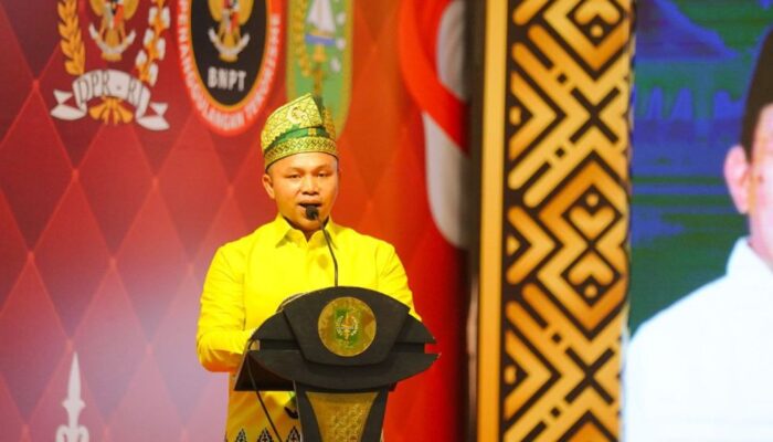 Pengurus Baru IKA UNDIP Riau Dikukuhkan, Gubernur Harap Kontribusi Nyata untuk Riau Berdaya Saing