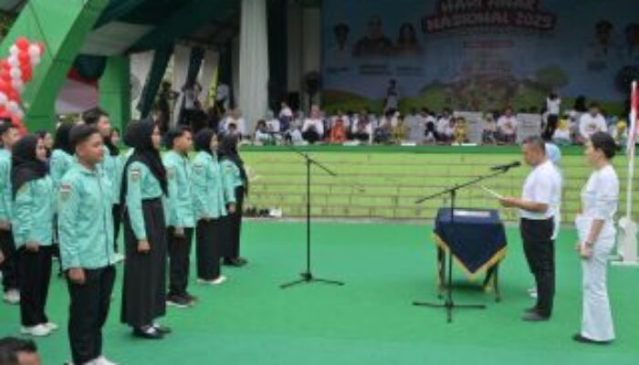 Jadi Mitra Strategis Pemerintah, Pengurus Forum Anak Riau Periode 2025-2027 Resmi Dilantik oleh Gubri