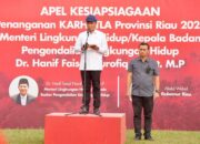 Hadapi Fase Kritis Karhutla, Menteri LH dan Gubri Turunkan Ratusan Personel dari Perusahaan untuk Padamkan Api di Gambut