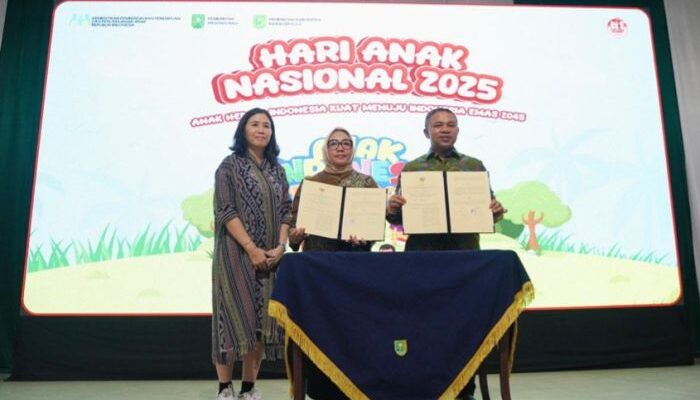Demi Perlindungan Anak dan Perempuan, Gubri Abdul Wahid Sambut Kunjungan Menteri PPPA dengan Penandatanganan MoU