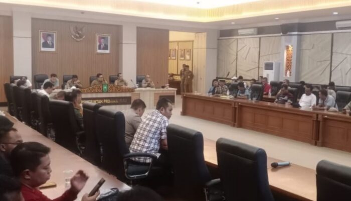 Kepala Disbun Riau Pimpin Dialog dengan Warga Terdampak TNTN, Tegaskan Pendataan Kunci Penyelesaian Masalah