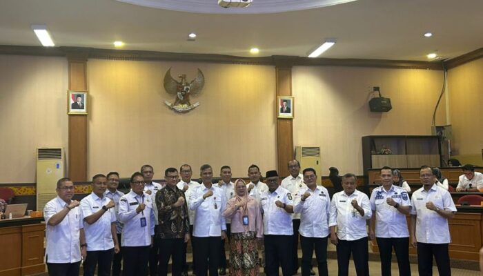 Pemprov Riau Komitmen Bangun Ruang Informasi Sehat dan Lindungi Privasi Warga