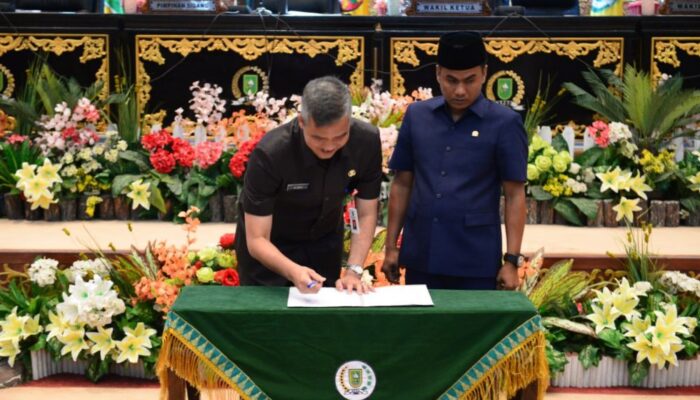 Laporan LPJ APBD 2024 Riau Disetujui DPRD, Banggar Soroti SiLPA Tinggi dan Efektivitas Belanja