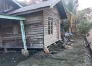 Abrasi Sungai Kampar Rusak 4 Rumah Warga di Pelalawan