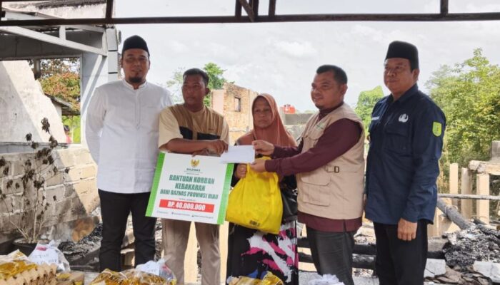 Baznas Riau Salurkan Rp40 Juta untuk Korban Kebakaran di Inhu