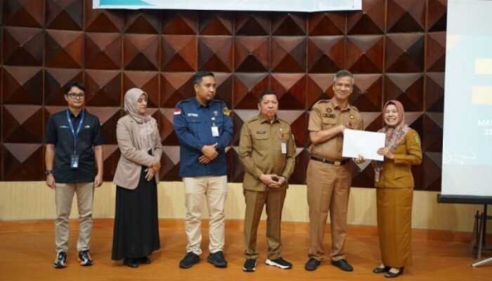 83 PNS Pemprov Riau Terima SK Pensiunan, Pj Sekda Beri Apresiasi dan Pesan Produktif