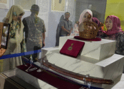 Mahkota Sultan Siak Jadi Magnet Utama, Ribuan Warga Padati Pameran Benda Pusaka di Pekan Budaya Melayu Riau