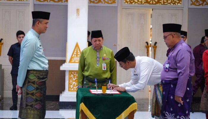29 Lulusan IPDN Riau Resmi Ditugaskan, Pj Sekda: Bangun Kepercayaan Publik pada Birokrasi