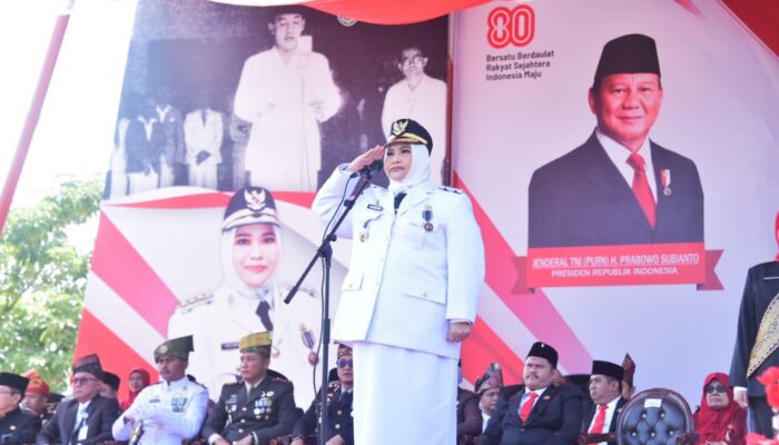 Bupati Kasmarni Pimpin Upacara Detik-Detik Proklamasi Kemerdekaan RI ke 80