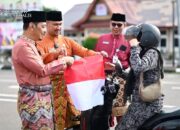 Instruksikan Perangkat Daerah Bagikan Bendera, Bupati Bengkalis Ajak Warga Kobarkan Semangat Kemerdekaan