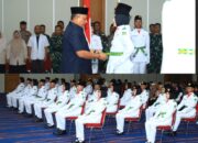 Kukuhkan Paskibraka Rohul 2025, Bupati Anton : Kibarkan dengan Hati