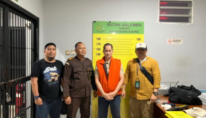 DPO 13 Tahun, Tim Intelijen Kejagung dan Kejati Riau Ringkus Terpidana Robby Mattoaly di Jakarta