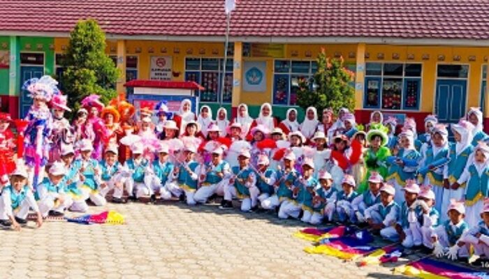 SDN 108/111 Koto Mudik Semarakkan HUT ke-80 Kemerdekaan RI