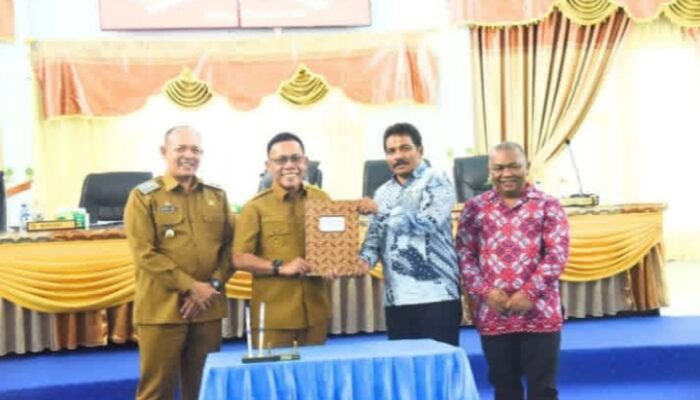 Pemkab Tapanuli Tengah Bersama DPRD Kabupaten Tapanuli Tengah Sepakati RPJMD Kabupaten Tapanuli Tengah Tahun 2025 – 2029
