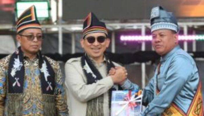 Bupati Kuansing Minta Pusat Bangun Tribun Permanen dan Jadikan Kuansing KSPN demi Pacu Jalur