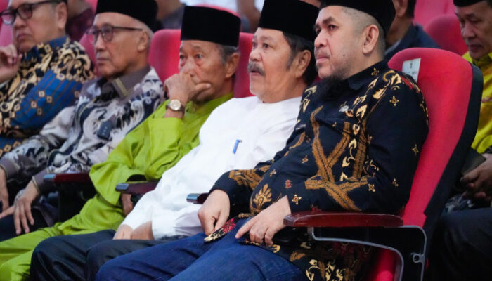 Hadir di Pelantikan Wakil Rektor UIR, Riadel Fitri Sebut Perguruan Tinggi Kunci Pembangunan Daerah